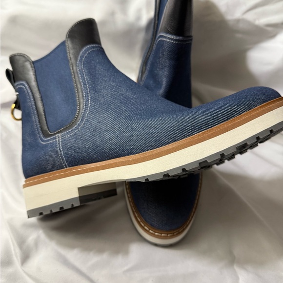 Cole Haan Women’s Greenwich Booties Blue Denim Size 8 - Picture 2 of 7